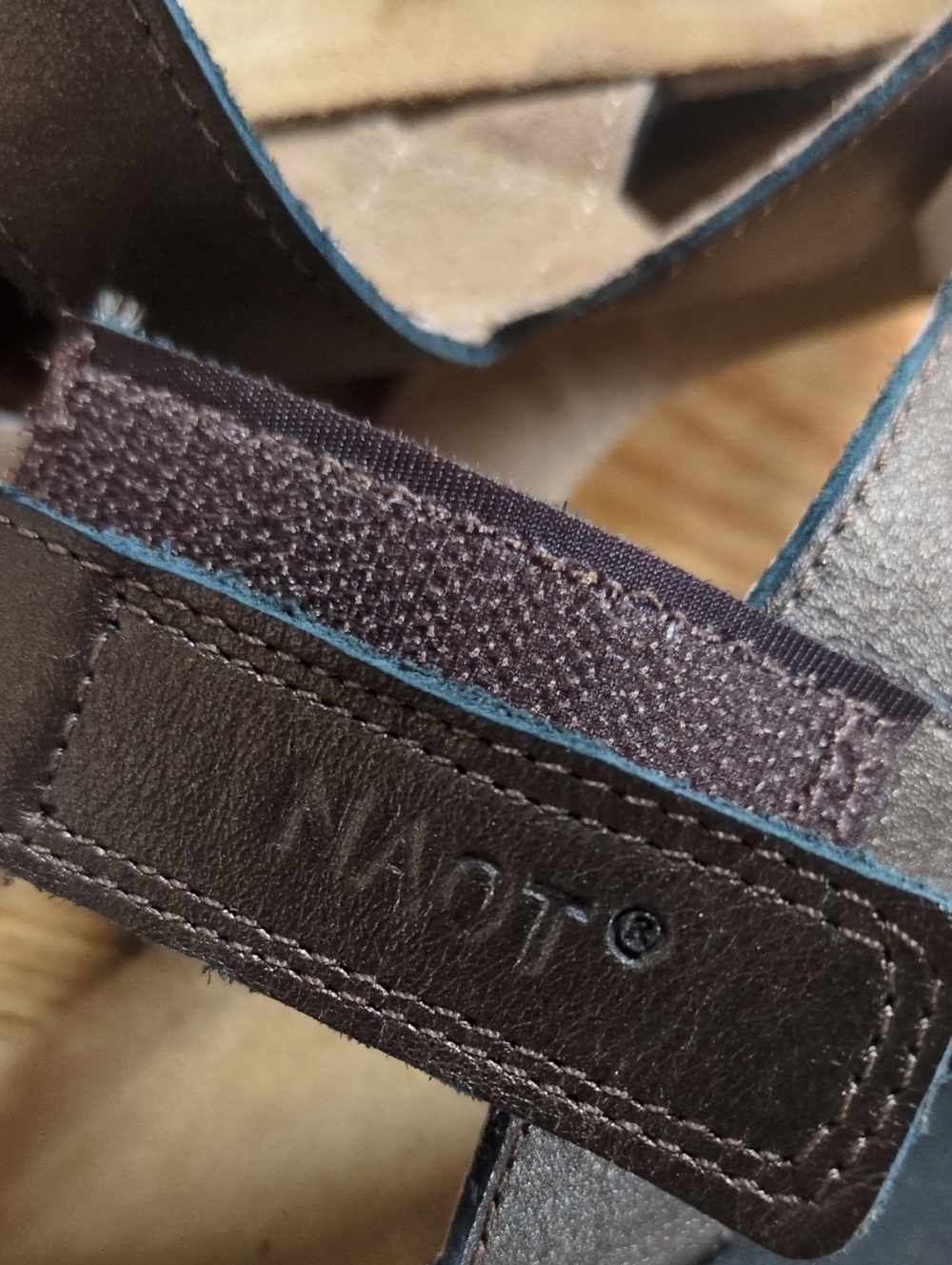 Naot Kayla Wedge Sandal Brown Metallic Leather Size 37 - Picture 11 of 13